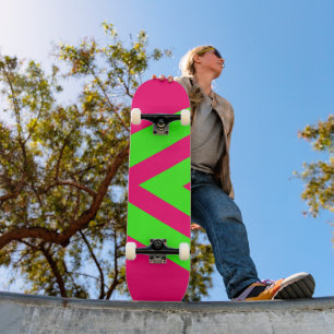 Neon Pink & Green Zickzack-Skateboard – Anpassbar Skateboard