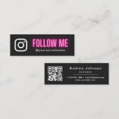 Neon Pink Typografie Folgen Sie Social Media & QR Mini Visitenkarte (Vorne/Hinten)