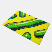 Neon-Pop-Art-Zucchini-Muster Fußmatte (Schrägansicht)