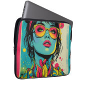 Neon Pop Diva Portrait - Bold & Vibranno Retro Art Laptopschutzhülle (Vorne Rechts)