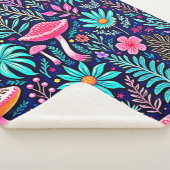 Neon Psychedelic Mushroom Forest Dream Sherpadecke (3/4)