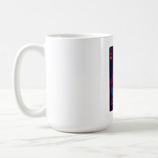 Neon Queen of Hearts — Retro-Futurist Synthwave Kaffeetasse (Links)