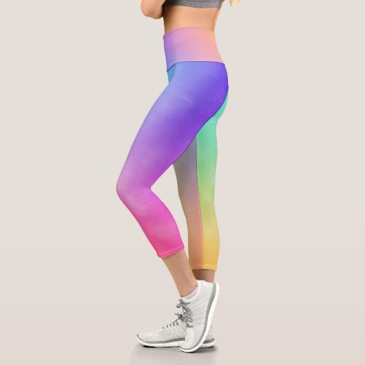 Neon Rainbow Gradient Abstrakt Capri Leggings (Links)