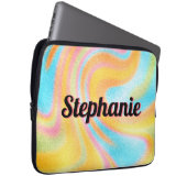 Neon Rainbow Swirl Personalisierter schwarzer Name Laptopschutzhülle (Vorne Rechts)