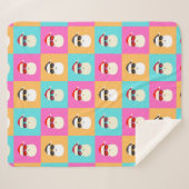 Neon Santa mit Sonnenbrille Cooles Farbmuster Sherpadecke (Vorderseite (Horizontal))