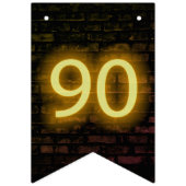 Neon Sign on Brick zum 90. Geburtstag Wimpelkette (Erste Fahne)