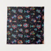 Neon Sign Space Age AtomMartini Cocktails Print Wandteppich (Vorderseite (Horizontal))