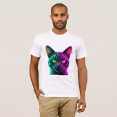 Neon-Split-Ton-Synthwave-Katzenporträt T-Shirt (Vorne ganz)