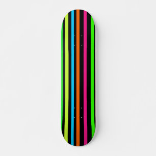 Neon-Streifenmuster Skateboard