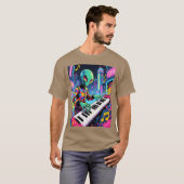 Neon Synthwave Alien Keyboarderin Mädchen T-Shirt (Vorne ganz)