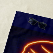 Neon Trump kratzt das Strandtuch des Establishment (Beispiel)