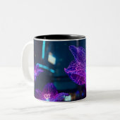 Neon Veins Zweifarbige Tasse (Vorderseite Links)