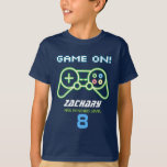 Neon Video Game Arcade Birthday Shirt<br><div class="desc">T - Shirt perfekt für die Video Game Birthday Party Ihres Kindes! Sie können die Textfarbe und -größe ändern,  indem Sie auf 'Anpassen' klicken und dann auf 'Bearbeiten mit dem Entwurfswerkzeug' klicken. Karo aus der Neon Video Game Party Collection für weitere passende Artikel. Personalisieren Sie Ihre Arbeit noch heute!</div>