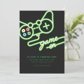 Neon Video Game Birthday Invitation Einladung (Stehend Vorderseite)