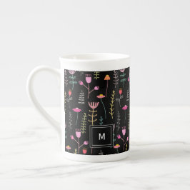 Neon Wildblumen auf schwarz, mit Monogramm Porzellantasse