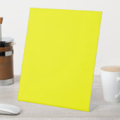 Neon Yellow Solid Color | Classic Sockelschild (In Situ)