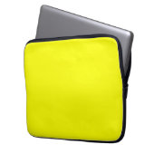 Neon Yellow Solid Color Laptopschutzhülle (Vorderseite Links)