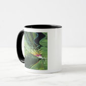 Neonbeleuchtung im Korridor des Flughafens O'hare, Tasse (Vorderseite Links)