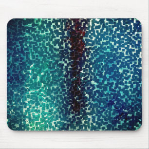 Neonblau-Mosaik über grobkörniges Glas Mousepad