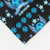 Neonblauer Fußball | Coole individuelle Geschenke Fleecedecke (Ecke)