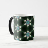 Neondiamant-Blumen auf schwarzer verwandelnder Verwandlungstasse (Vorderseite Links)