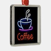 Neonkaffee-Zeichen auf Schwarzem Silbernes Ornament (Rechts)