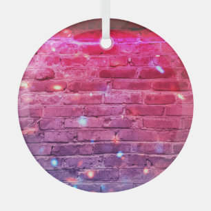 Neonlicht: leere Backsteinwand. Ornament Aus Glas