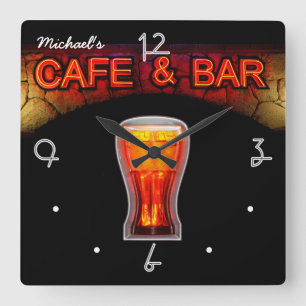 Neonlicht-Männerhöhle-Haus personalisierte Bar-Uhr Quadratische Wanduhr