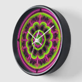 Neonrosa und grünes Kaleidoskop Uhr (Winkel)