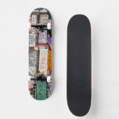 Neonschilder in den Straßen Hongkongs Skateboard (Vorderseite)