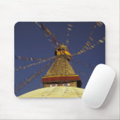 Nepal, Kathmandu. Unter Gebetsfahnen, wachsam Mousepad (Mit Mouse)