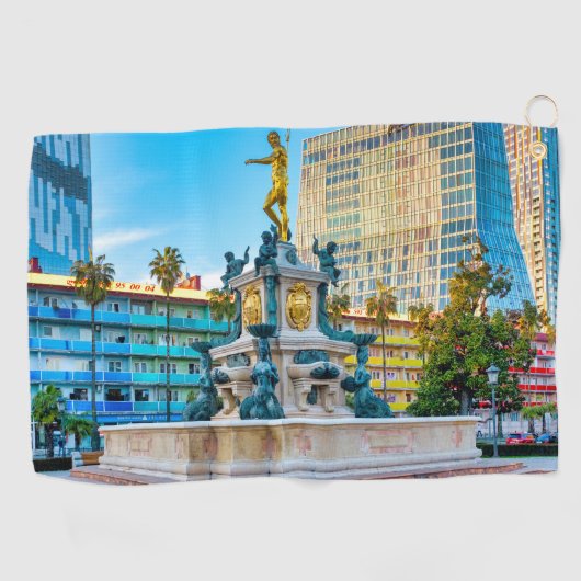 Neptun-Brunnen Golfhandtuch (Horizontal)