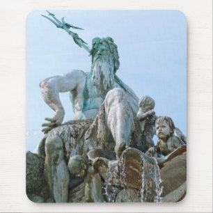Neptun-Brunnen in Berlin Mousepad