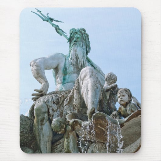 Neptun-Brunnen in Berlin Mousepad (Vorne)