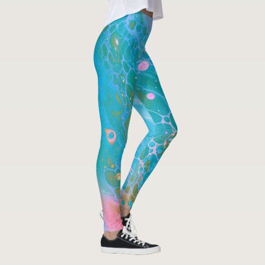 Neptune Sky Acrylic Pour Aqua Blue Abstrakt Leggings (Rechts)
