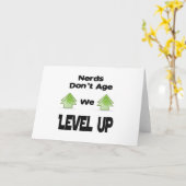 Nerd altern nicht, wir steigen auf karte (Gelbe Blume)