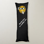 "Nerd Liebe zu Cuddle, auch." [a2] Seitenschläferkissen (Rückseite (Vertikal))