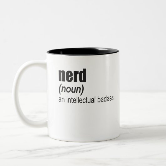 Nerd (Noun) ein intellektueller Badass Zweifarbige Tasse (Links)