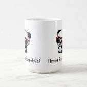 Nerds sind entzückender niedlicher Panda mit Kaffeetasse (Mittel)