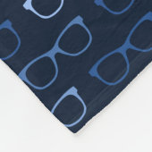 Nerdy Hipster Glasses Pattern Blue Fleecedecke (Ecke)