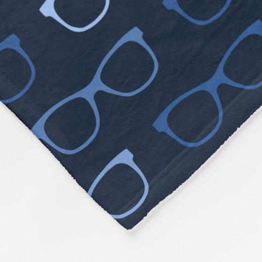 Nerdy Hipster Glasses Pattern Blue Fleecedecke (Ecke)