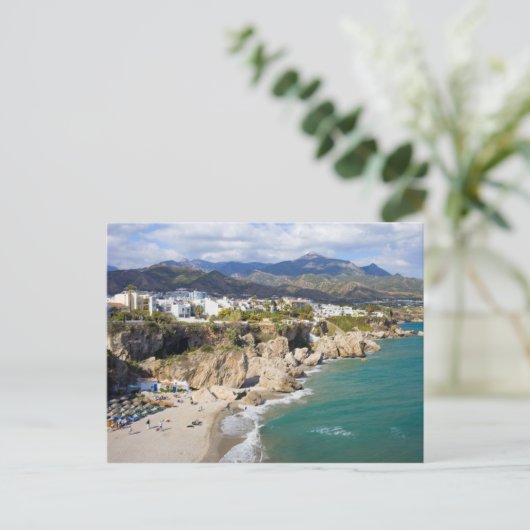 Nerja Coastline in Spanien Postkarte (Stehend Vorderseite)