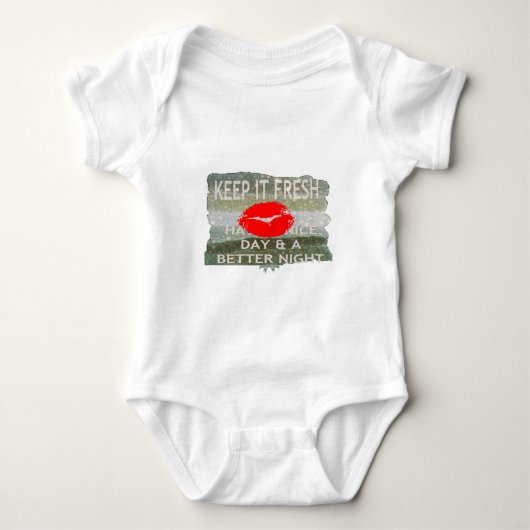 Nett und perfekt Save the Date Baby Strampler (Vorderseite)