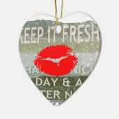 Nett und perfekt Save the Date Keramikornament (Links)