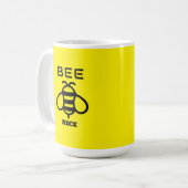 Netter Biene mit gelbem Hintergrunddesign Kaffeetasse (Vorderseite Links)
