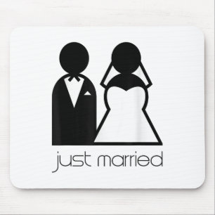 Neu verheiratet, die Braut und der Bauernhof sind Mousepad