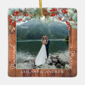 Neu verheiratetes Foto Watercolor Holly Rustic Keramikornament (Vorderseite)
