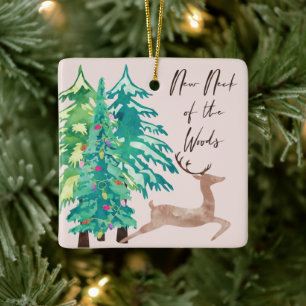 Neue Adresse und Foto auf 'New Neck of the Woods' Keramikornament