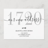 Neue Adressnummer Schwarz-weißes Chic-Skript versc Ankündigungspostkarte (Vorderseite)