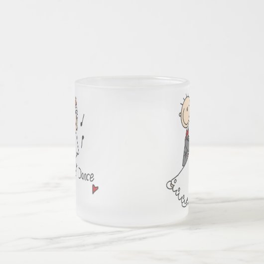 Neue Ehemann und der Ehefrau tanzen zuerst Tasse (Mittel)